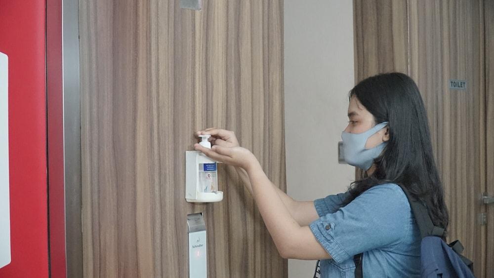 Reddoorz Plus Near Stadion Mandala Krida Yogyakarta Exterior photo