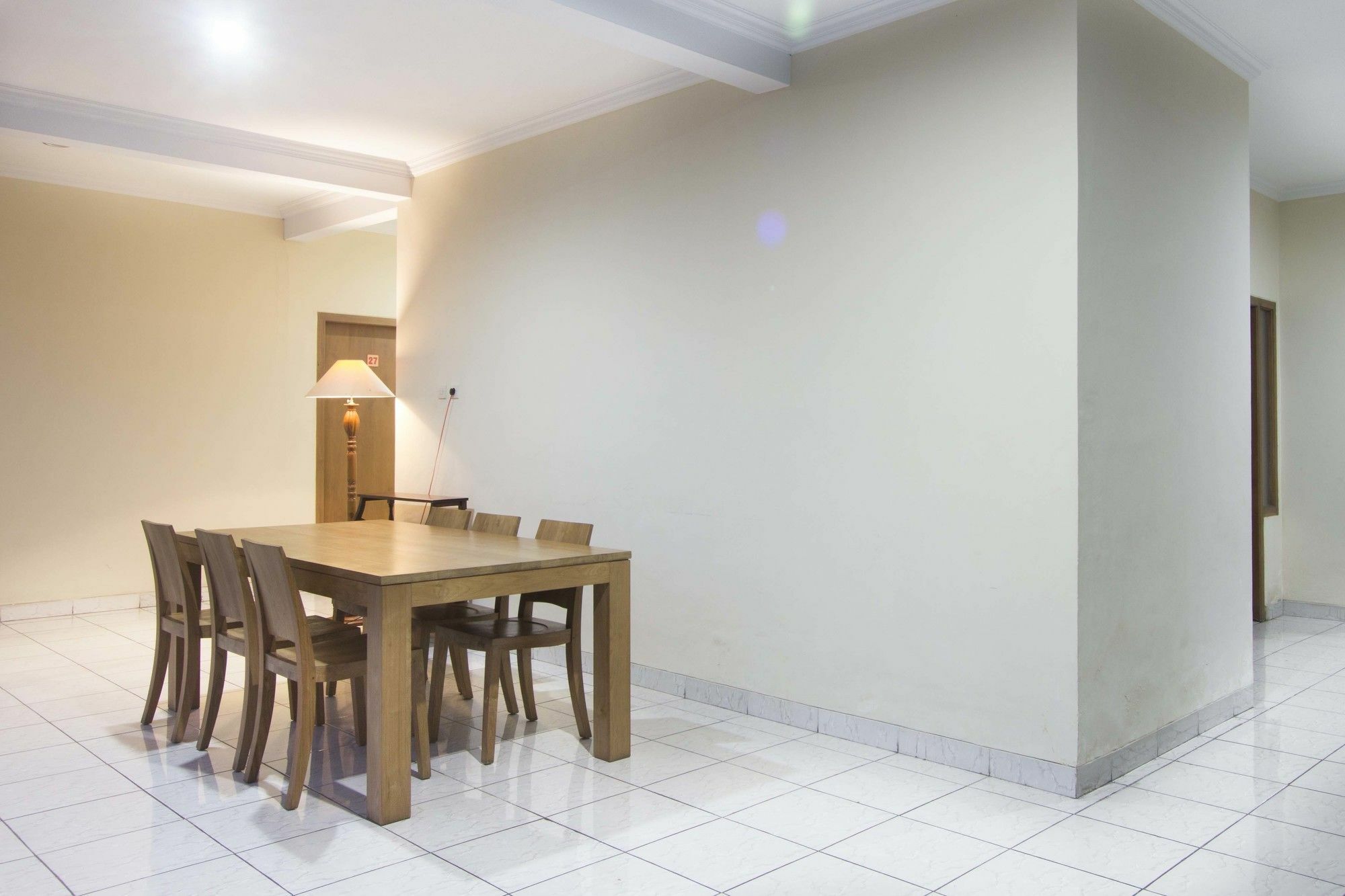 Reddoorz Plus Near Stadion Mandala Krida Yogyakarta Exterior photo